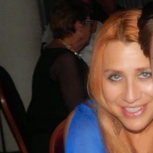 Meet your Posher, Roxanne